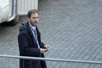 Profili 'clone' su Rousseau, scatta denuncia Profili 'clone' su Rousseau, scatta denuncia