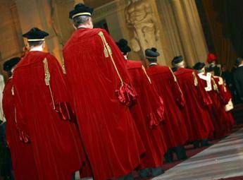 Cassazione: più riserbo dalle toghe, troppe fughe di notizie Cassazione: più riserbo dalle toghe, troppe fughe di notizie