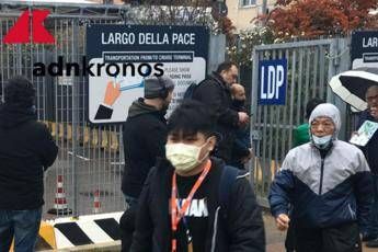Virus Cina, passeggeri: Nostra 15° crociera, eravamo su Concordia con Schettino Virus Cina, passeggeri: Nostra 15° crociera, eravamo su Concordia con Schettino