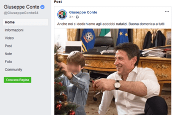 Conte addobba l'albero di Natale e posta la foto con il figlio