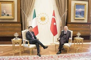 Libia, Conte: Con Erdogan per cessate il fuoco duraturo Libia, Conte: Con Erdogan per cessate il fuoco duraturo