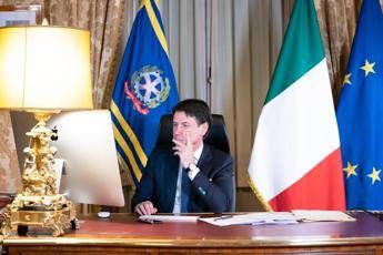 Conte: Piano nazionale per ripresa attività il 4 maggio