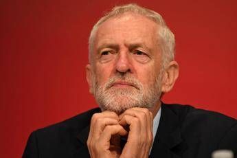 Corbyn: Da Johnson disprezzo per la democrazia, si dimetta Corbyn: Da Johnson disprezzo per la democrazia, si dimetta