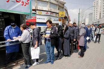 Coronavirus, oltre 3mila morti in Iran: 47.593 i contagi Coronavirus, oltre 3mila morti in Iran: 47.593 i contagi