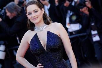 Marion Cotillard: Anch'io molestata Marion Cotillard: Anch'io molestata