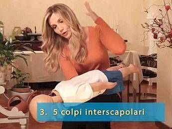 Pediatria: 1 bimbo a settimana muore soffocato, video salvavita per mamme Pediatria: 1 bimbo a settimana muore soffocato, video salvavita per mamme