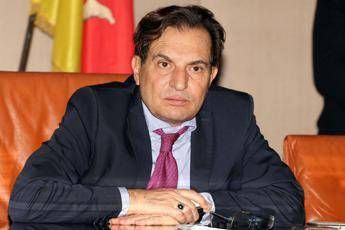 Crocetta 'benedice' accordo Pd-M5s: Una follia il voto Crocetta 'benedice' accordo Pd-M5s: Una follia il voto