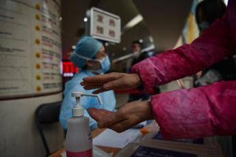 Virus Cina, primo morto a Pechino Virus Cina, primo morto a Pechino