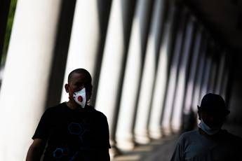Coronavirus, superati i 300mila morti nel mondo Coronavirus, superati i 300mila morti nel mondo