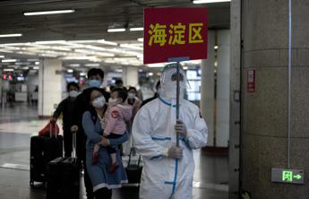Coronavirus, in Cina 12 nuovi casi trasmessi localmente