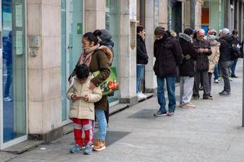 Coronavirus, sindacati a Lamorgese: Alcune banche non pronte Coronavirus, sindacati a Lamorgese: Alcune banche non pronte