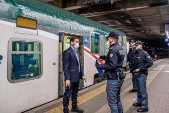 Mascherine e rispetto distanza, i viaggi in treno nella Fase 2