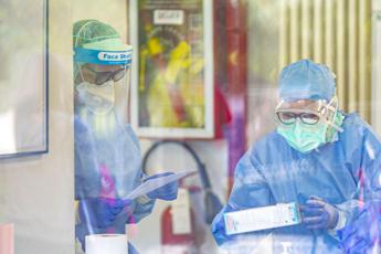 Coronavirus Lombardia, 235 nuovi casi e 3 morti