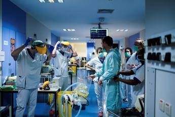 Coronavirus, in Belgio 705 morti tra cui una 12enne Coronavirus, in Belgio 705 morti tra cui una 12enne