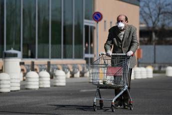 Coronavirus, una 'proposta scientifica' per riaprire l'Italia Coronavirus, una 'proposta scientifica' per riaprire l'Italia