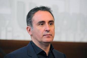 Regione Puglia, si dimette assessore Agricoltura Leonardo Di Gioia Regione Puglia, si dimette assessore Agricoltura Leonardo Di Gioia