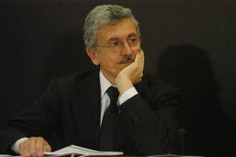 Libia, D'Alema: Missione Ue per fermare escalation Libia, D'Alema: Missione Ue per fermare escalation