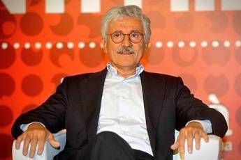 Pd, D'Alema: Con Renzi non vinceremo mai Pd, D'Alema: Con Renzi non vinceremo mai