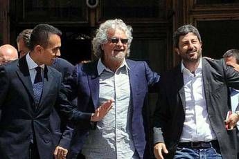 Grillo vede Di Maio e big M5S: Salvini non più credibile Grillo vede Di Maio e big M5S: Salvini non più credibile