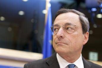 Bce boccia 25 banche europee, anche Mps e Carige. Bankitalia rassicura: I risparmiatori stiano tranquilli Bce boccia 25 banche europee, anche Mps e Carige. Bankitalia rassicura: I risparmiatori stiano tranquilli
