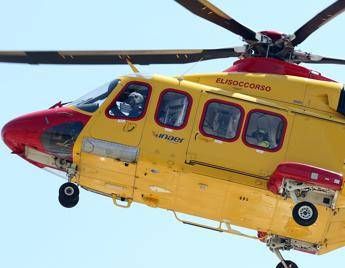 Valanga in Alto Adige, 2 alpinisti morti e 2 dispersi Valanga in Alto Adige, 2 alpinisti morti e 2 dispersi