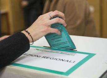 Emilia-Romagna, a Bibbiano vince Bonaccini Emilia-Romagna, a Bibbiano vince Bonaccini