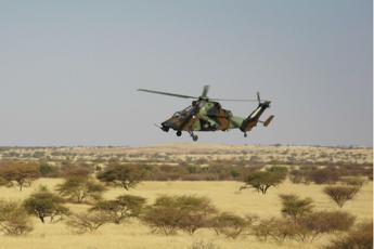 Scontro tra due elicotteri in Mali, morti 13 militari francesi