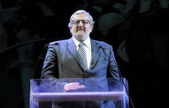 Pd, Emiliano: Segretario mi hai convinto Pd, Emiliano: Segretario mi hai convinto