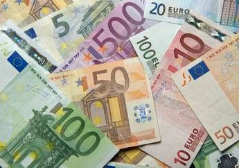 S&P declassa l'Italia, il rating scende a 'BBB-'. Pesano assenza crescita e aumento debito S&P declassa l'Italia, il rating scende a 'BBB-'. Pesano assenza crescita e aumento debito