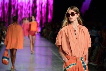 L'inno alla gioia di Alberta Ferretti L'inno alla gioia di Alberta Ferretti