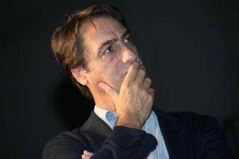 Fava: Aggredito e intimidito dalle Iene Fava: Aggredito e intimidito dalle Iene