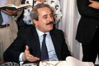 Falcone, Di Lello: Orlando firmò esposto contro Falcone Falcone, Di Lello: Orlando firmò esposto contro Falcone