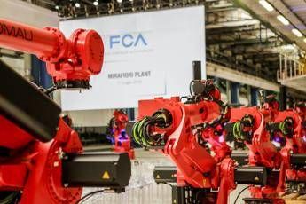 Fca corre in Borsa dopo accordo con Psa Fca corre in Borsa dopo accordo con Psa