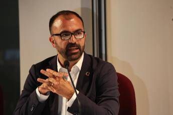 M5S, Fioramonti: Dissenso non è ammesso, o taci o esci M5S, Fioramonti: Dissenso non è ammesso, o taci o esci