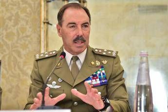 Coronavirus, guarito Capo di Stato Maggiore dell'Esercito Coronavirus, guarito Capo di Stato Maggiore dell'Esercito