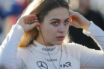 F3, Gp Macao: pauroso incidente per la tedesca Floersch