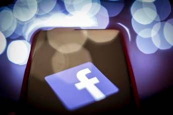 Raccolte fondi su Facebook, più di 2 miliardi in beneficenza Raccolte fondi su Facebook, più di 2 miliardi in beneficenza