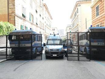 Scontri Genova, aperta inchiesta Scontri Genova, aperta inchiesta