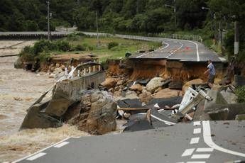 Inondazioni in Giappone, 51 morti e molti dispersi Inondazioni in Giappone, 51 morti e molti dispersi