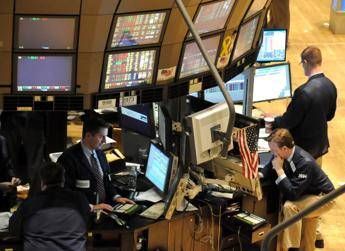Borsa, Ambrosetti sim: Azionariato in crescita, occhio ai test politici Borsa, Ambrosetti sim: Azionariato in crescita, occhio ai test politici