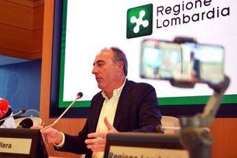 Gallera: Lombardia devastata, noi nudi di fronte al virus
