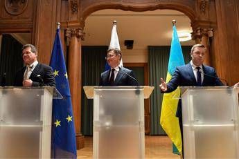 Gas, Ue annuncia accordo per il transito tra Russia e Ucraina Gas, Ue annuncia accordo per il transito tra Russia e Ucraina