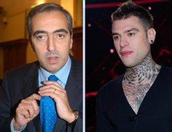Gasparri querela Fedez: “Mi ha dato del maiale, voglio 500mila euro” Gasparri querela Fedez: “Mi ha dato del maiale, voglio 500mila euro”