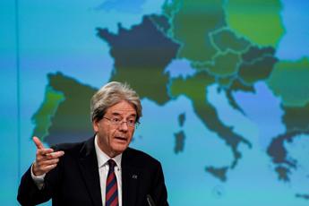 Recovery, Gentiloni: Italia introduca procedure straordinarie per accelerare