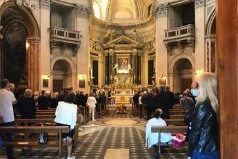 L'addio a Gervaso nella Chiesa degli Artisti