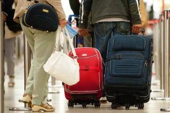 Pronti per le vacanze, 7 italiani su 10 scelgono l'Europa e l'80% usa l'auto Pronti per le vacanze, 7 italiani su 10 scelgono l'Europa e l'80% usa l'auto