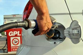 Bonus fino a 500 euro per conversione a gas auto Bonus fino a 500 euro per conversione a gas auto