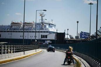Grecia riapre ai turisti da 29 Paesi, Italia esclusa Grecia riapre ai turisti da 29 Paesi, Italia esclusa