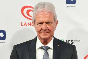 Coronavirus, vaccino lo cerca il presidente dell'Hoffenheim Coronavirus, vaccino lo cerca il presidente dell'Hoffenheim