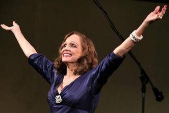 E' morta Valerie Harper, star della sitcom 'Mary Tyler Moore' E' morta Valerie Harper, star della sitcom 'Mary Tyler Moore'